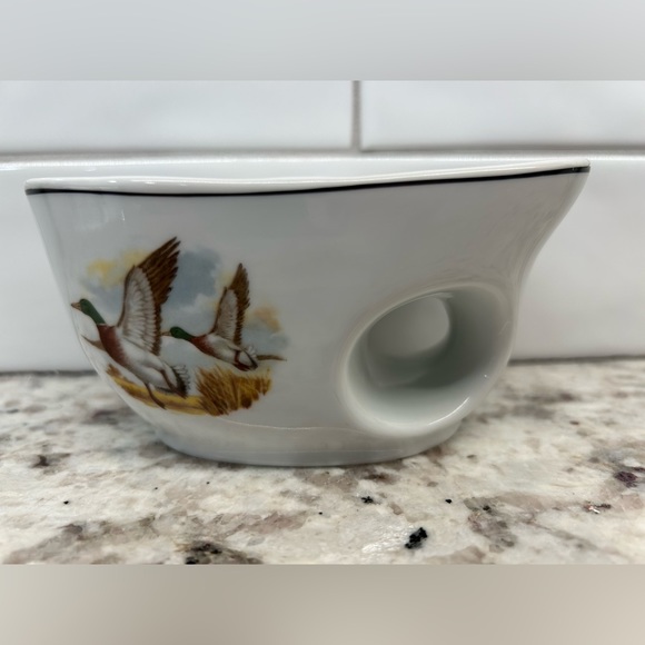 Vintage West Germany Soap Dish Porcelain Duck Mallard Fly No Chips Or Cracks EUC - Picture 1 of 15